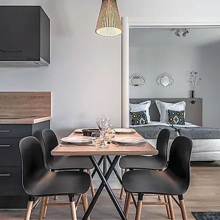 La Grange Des Peres Aparthotel 4*