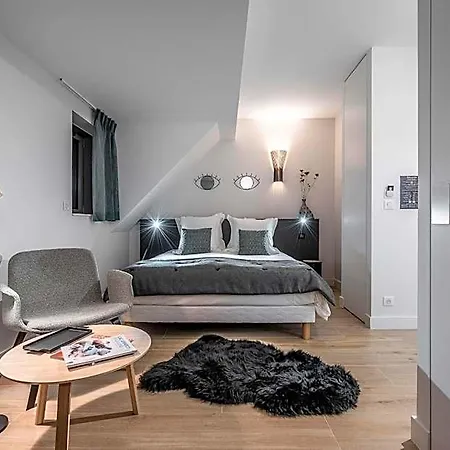 La Grange Des Peres Aparthotel 4*